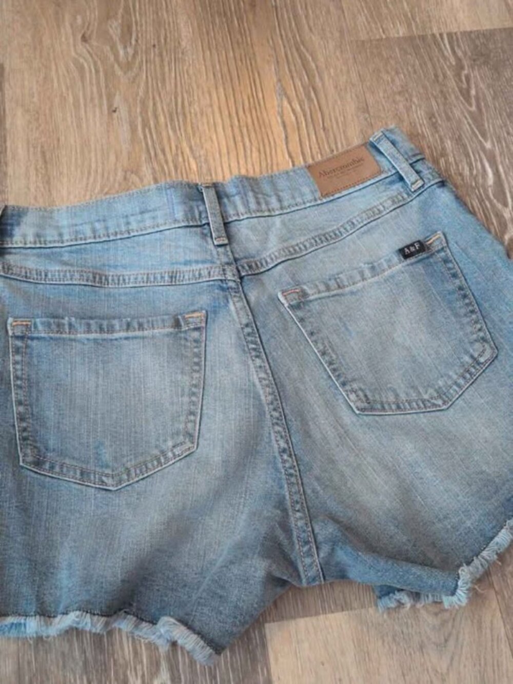 Abercrombie Kids High Rise Mini Mom Short Size 15/16 girls - Picture 4 of 4
